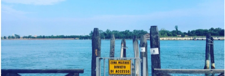 Una canzone che non esiste di Valeria&nbsp;Rossitto