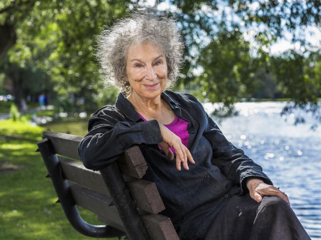 News: Margaret Atwood, i suoi libri con il «Corriere»: «Chi ha paura della mia&nbsp;Ancella?»