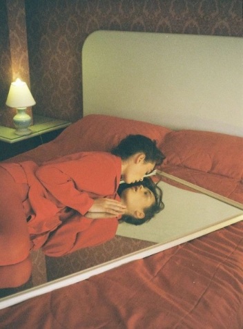 Specchiarsi nell’abisso by Daniele&nbsp;Baron