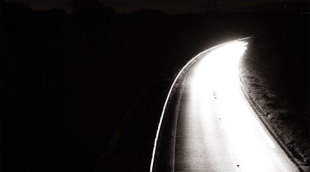 Telleena Sbacchi – Si sta facendo sempre più&nbsp;tardi