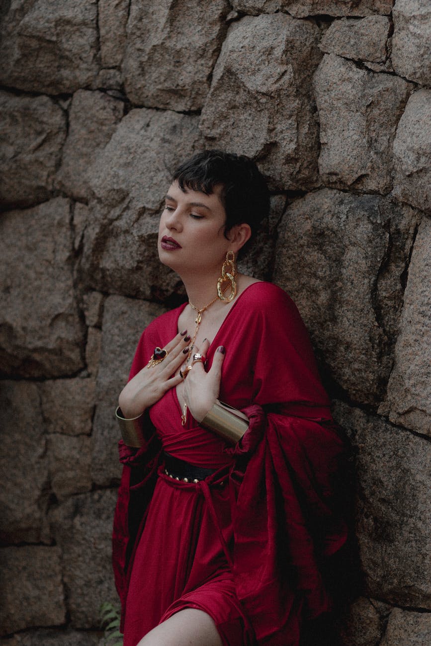 Medea Vs Medea: confronto tra due letture perspicaci attraverso i millenni by Elena&nbsp;Ferrari